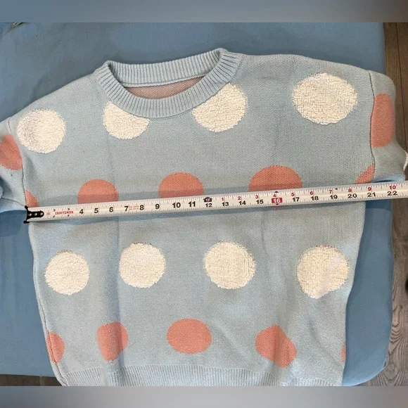 Cute sweater - Picture 3 of 4